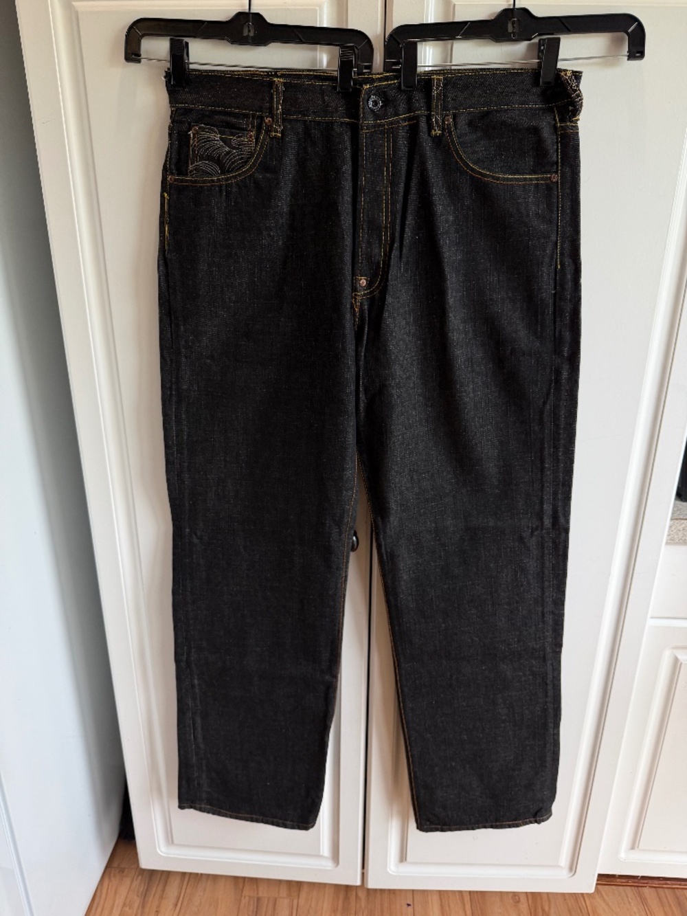 Men’s Jeans Size 38 Design Back Pockets